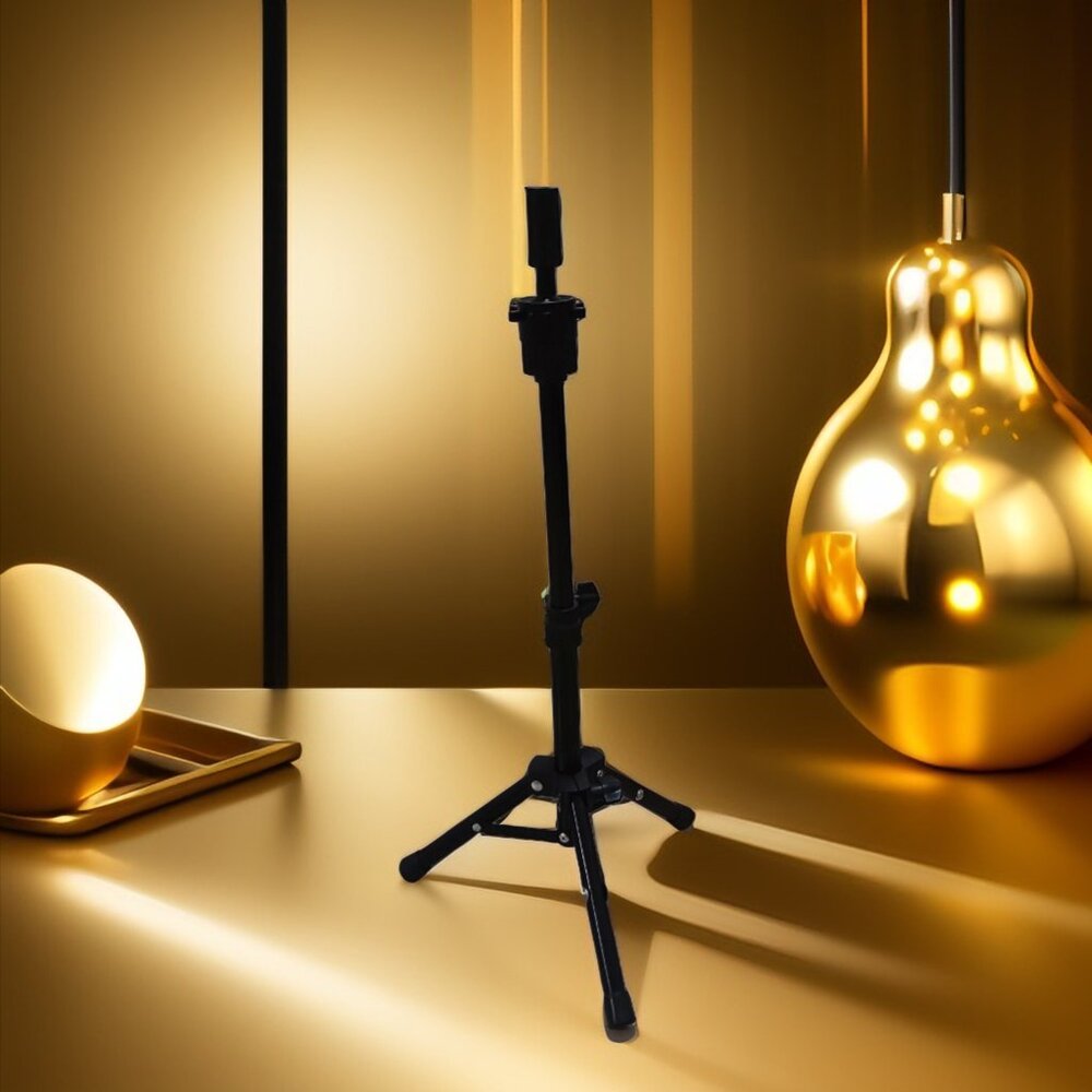 Adjustable tripod mannequin head stand